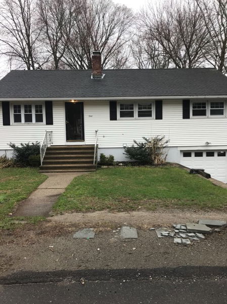 Luxurious 4-Bedroom Student House Near SHU Campus  - photo 3