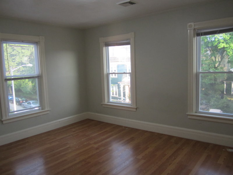18 Home St. (Near WPI) image