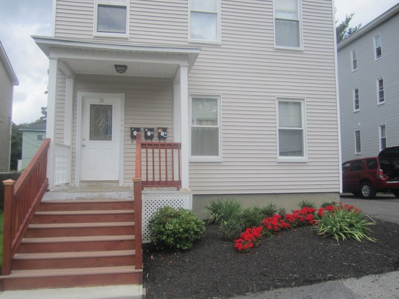 18 Home St. (Near WPI) image