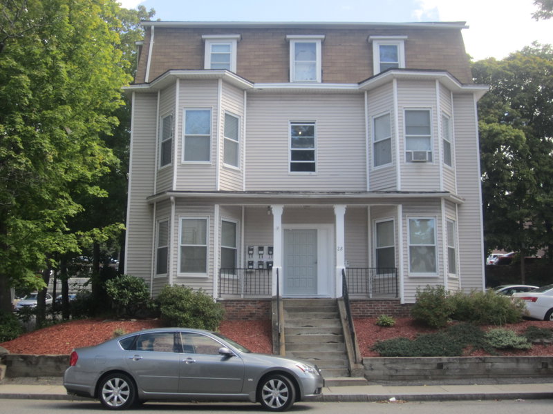 28 Lancaster St #1R (Near WPI)  image