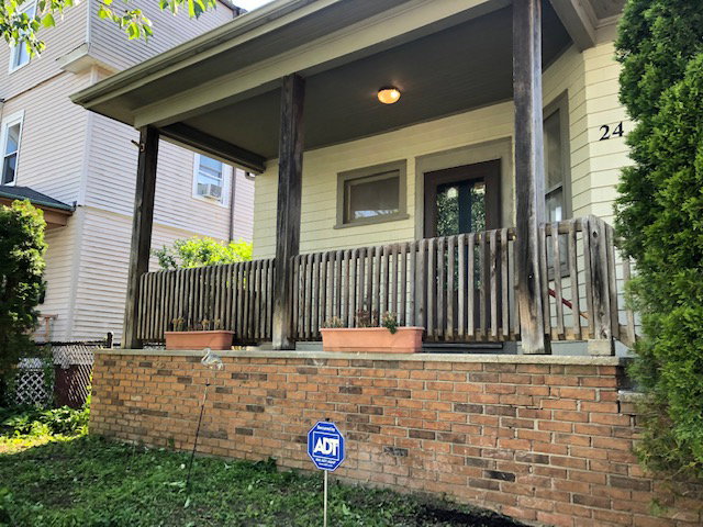 24 Huxley Ave   image